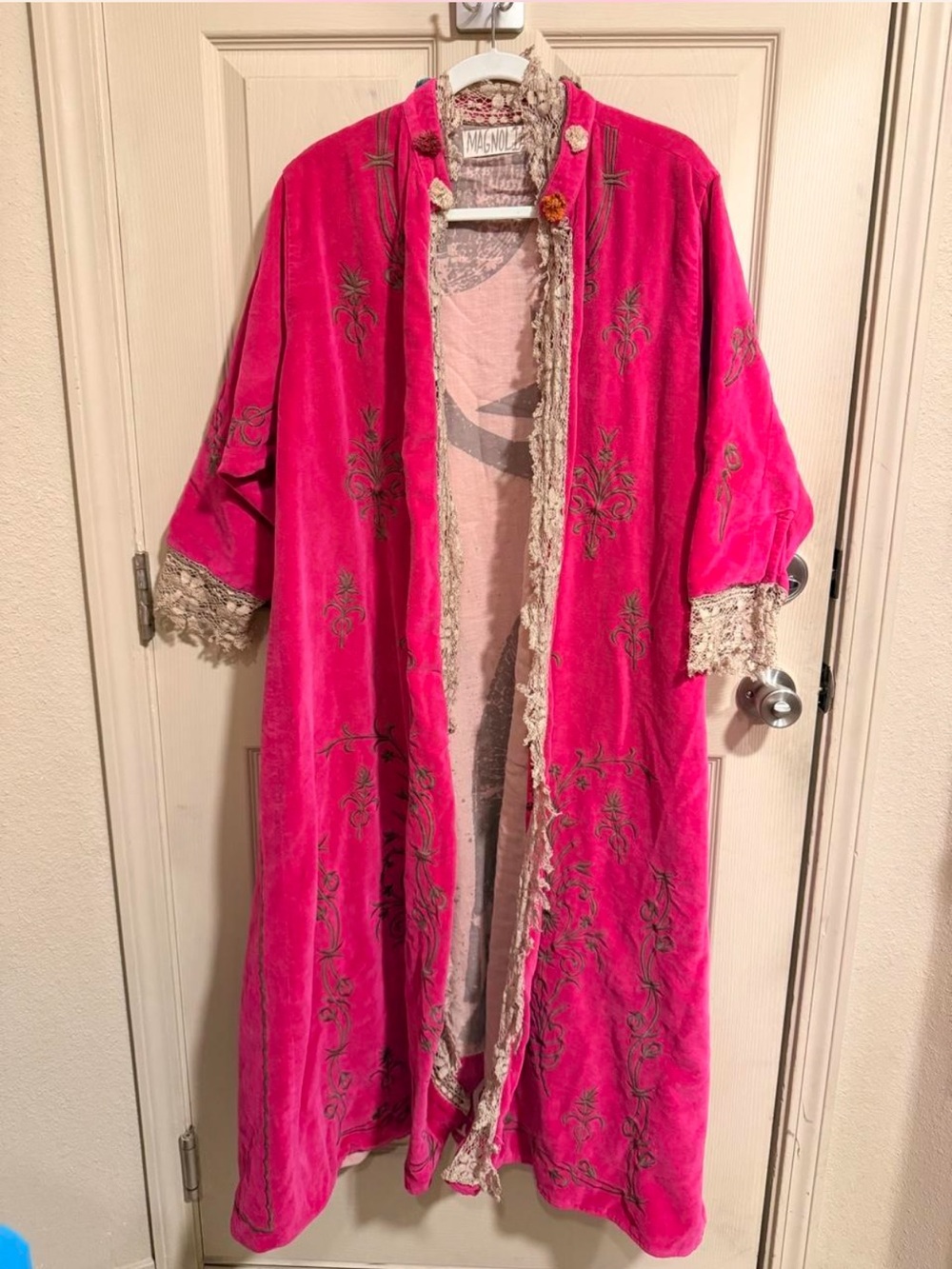 Magnolia Pearl Hot Pink Rosa Velvet Embroidered O’Leary Coat Jacket Cream Lace